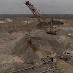 With Minerals Deal, Trump Ties Himself to Future of Ukraine